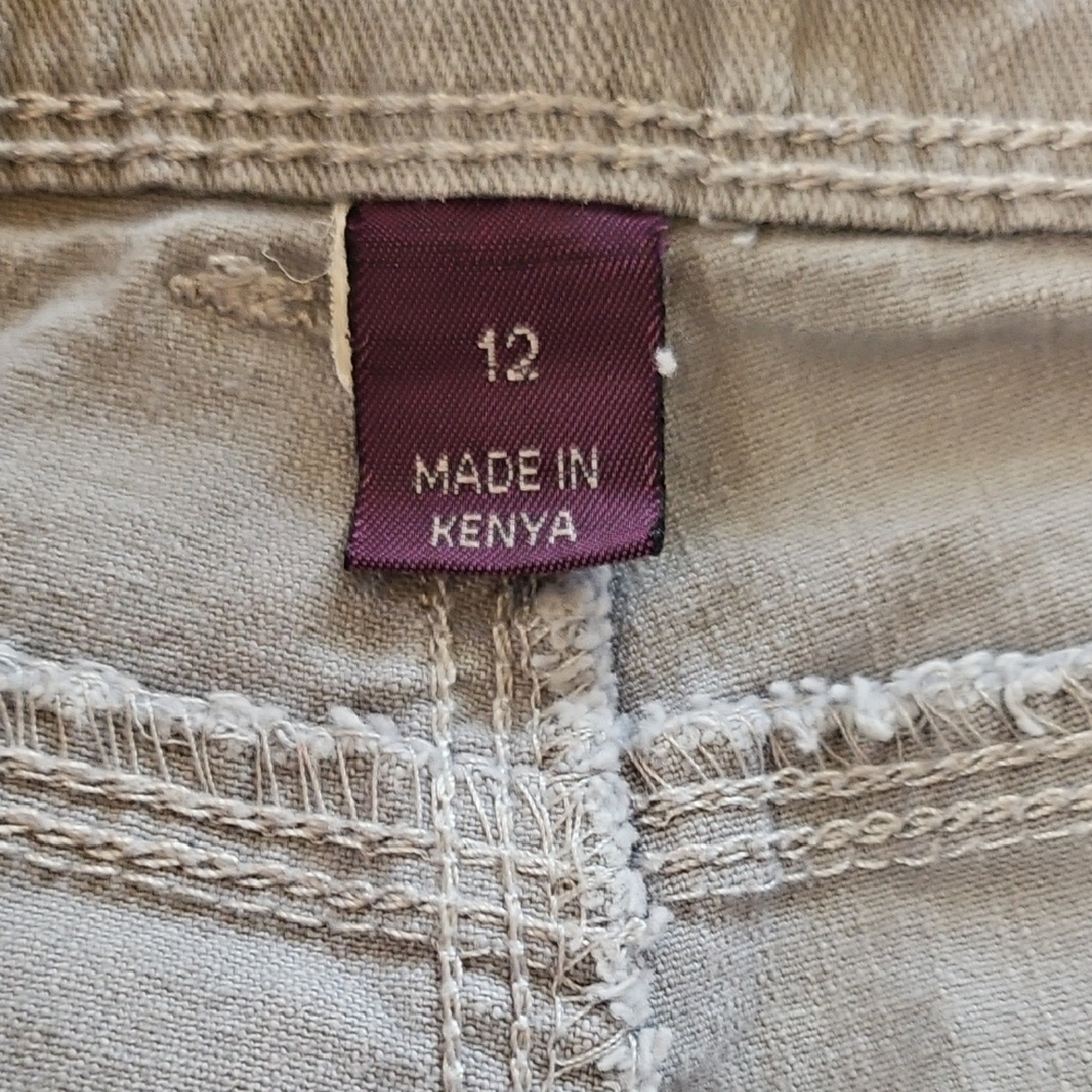 Gloria Vanderbilt Light Gray Marnie Cuffed Skimmer Capri - Picture 7 of 13